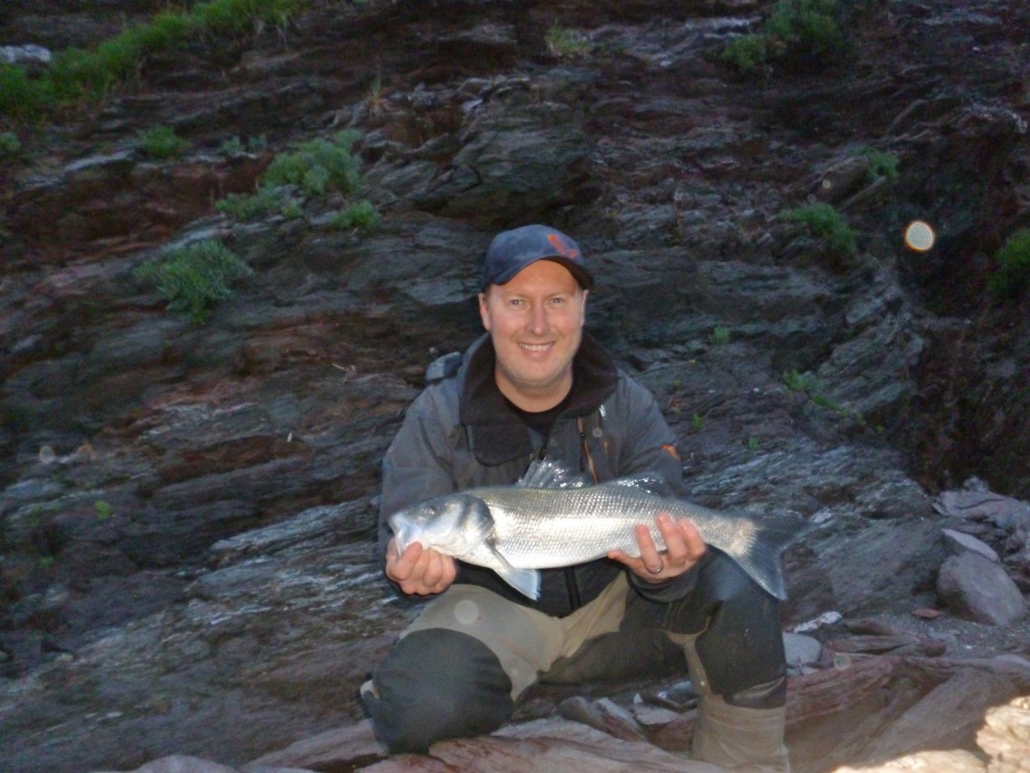 Early morning bass on lures